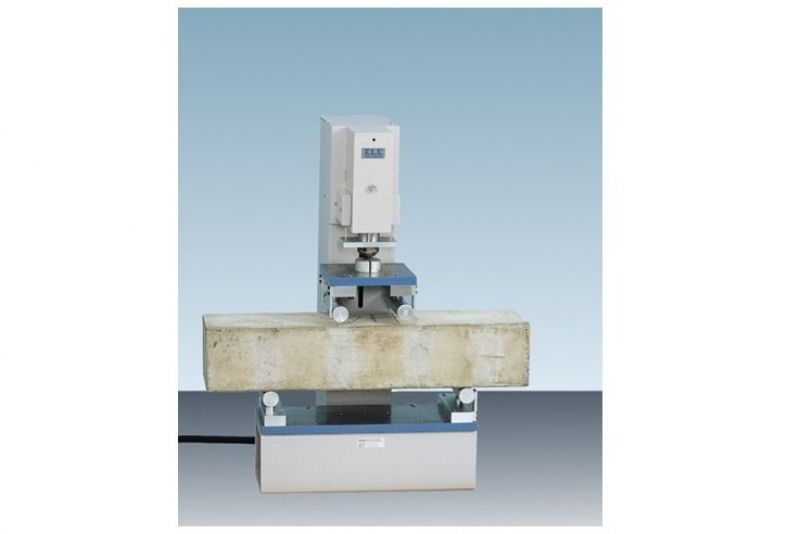 Flexural Frame 100kN for Beams
